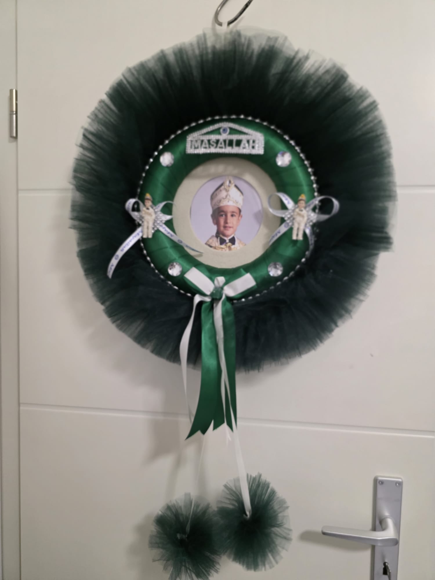 Sünnet Feier Deko – Grüne Türkranz mit Tüll & Strass / Silber