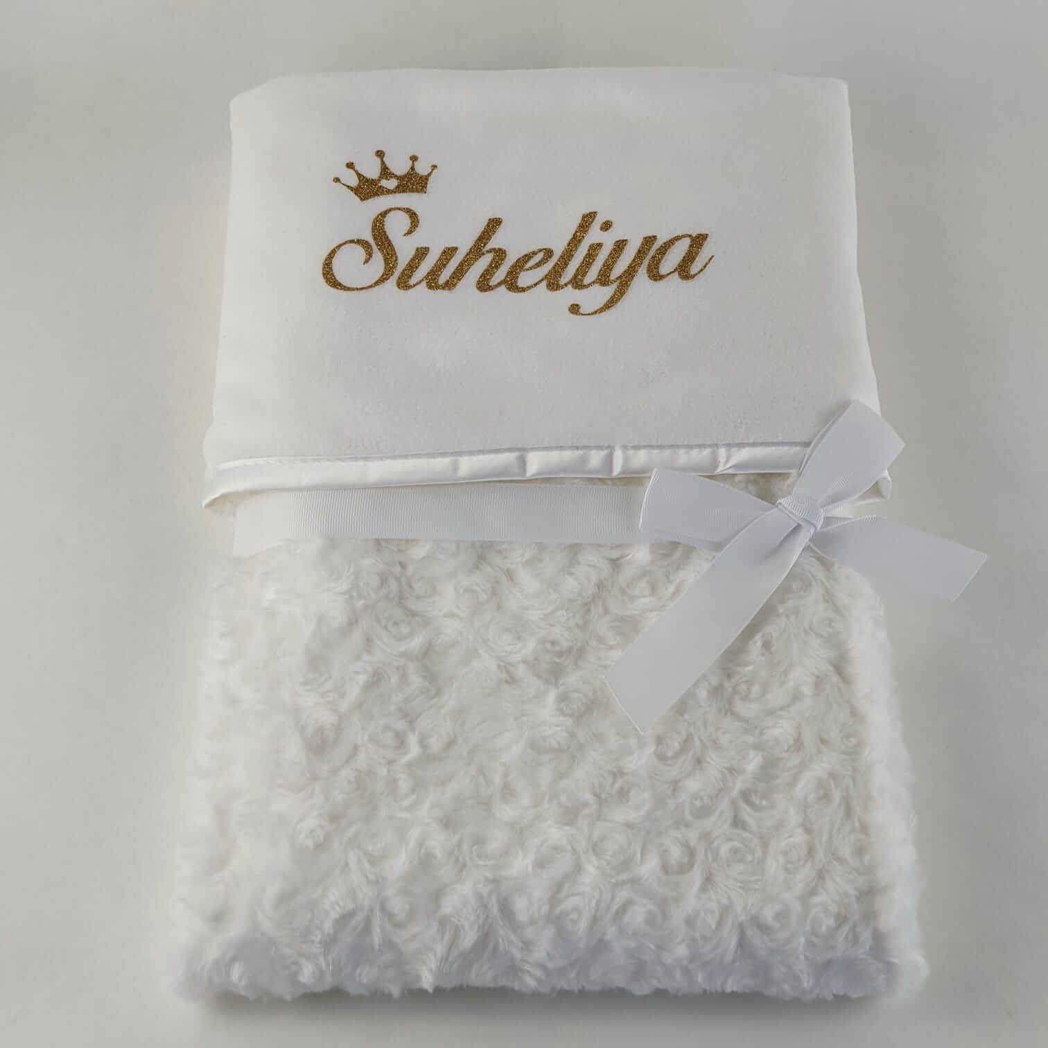 Personalisierte Babydecke Flauschig | Weiß - Minas Baby Paradies